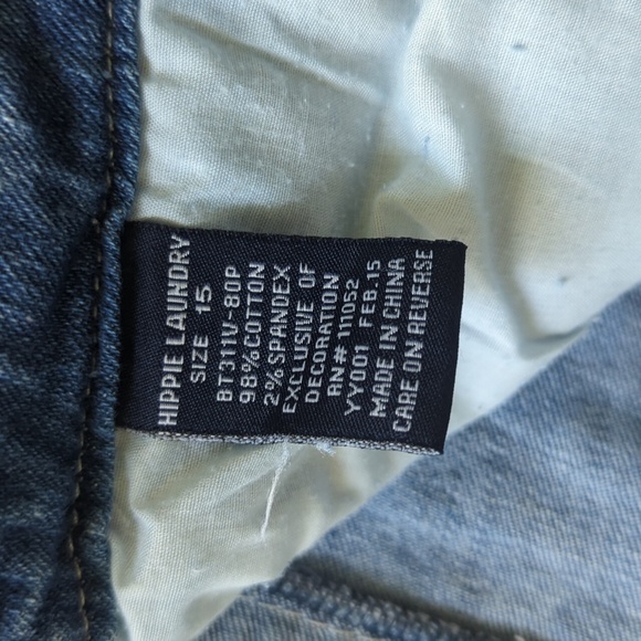 2 pairs of hippy laundry jean shorts - Picture 4 of 8